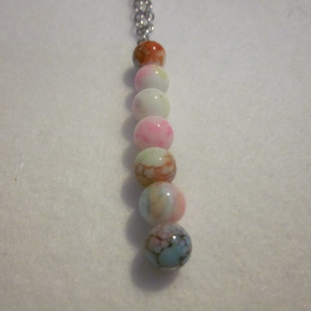 Multi Color Necklace - Picture 2 of 5